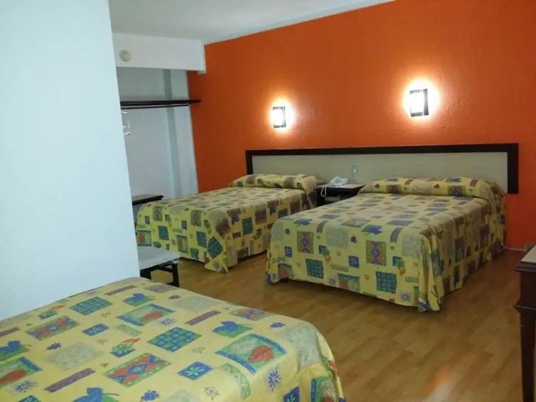 לאון Hotel Montreal מראה חיצוני תמונה