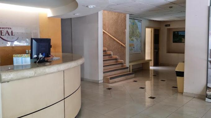 לאון Hotel Montreal מראה חיצוני תמונה